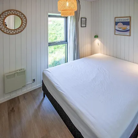 펜션 Lovely In Hvide Sande With Sauna *